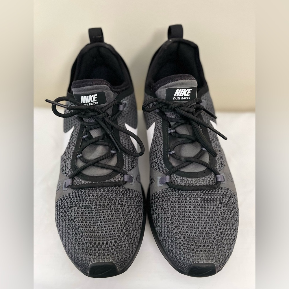 Women’s Nike Duel Racer
